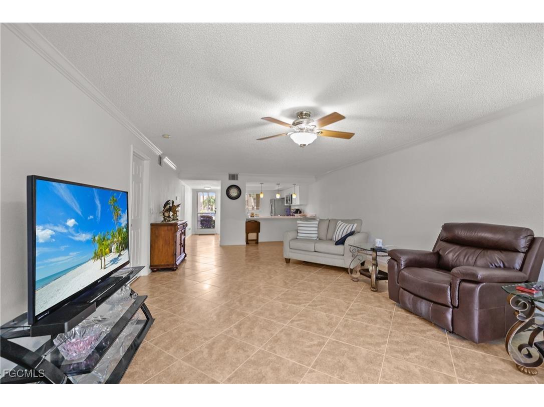 5705 Foxlake Drive #4 North Fort Myers FL 33917 2025003557 image15