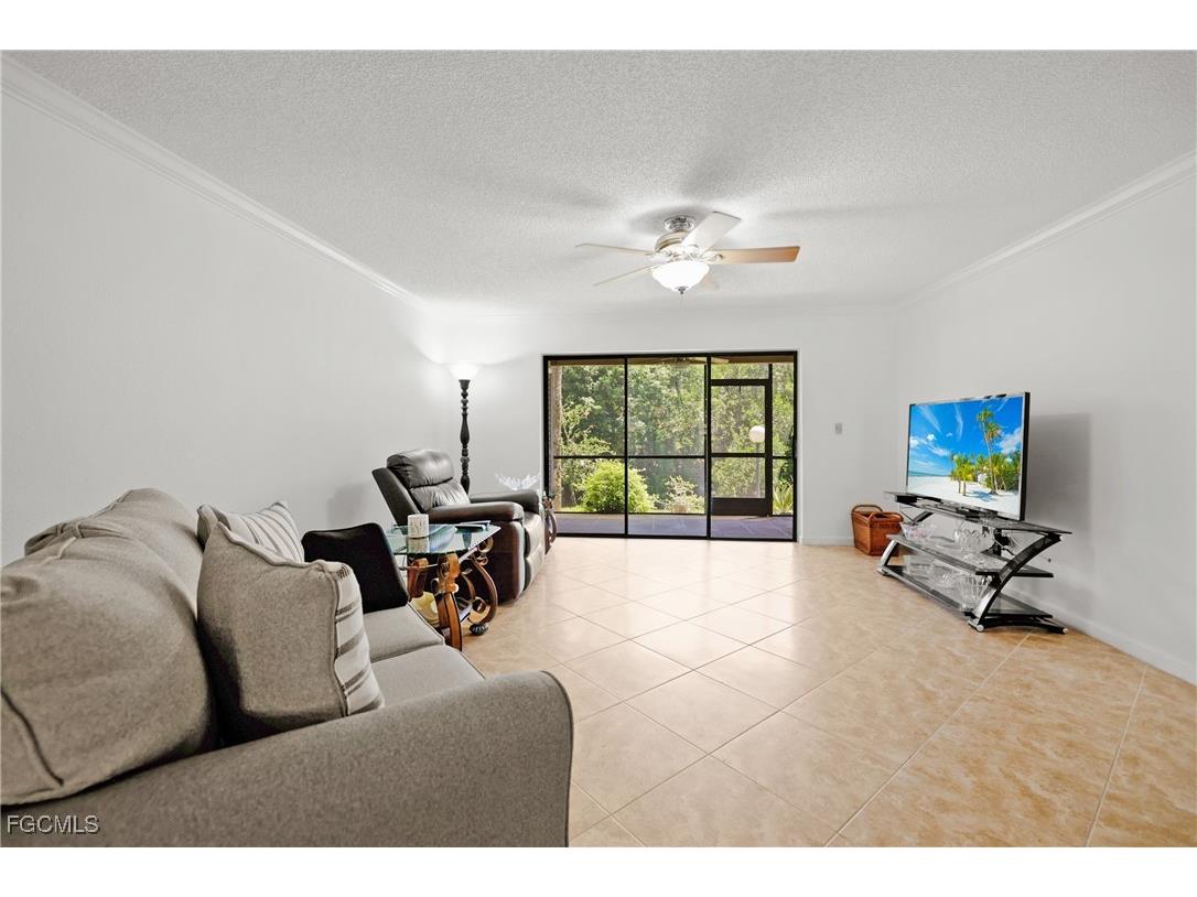 5705 Foxlake Drive #4 North Fort Myers FL 33917 2025003557 image16