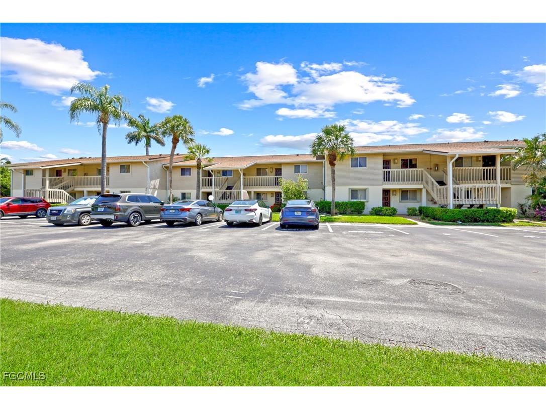 5705 Foxlake Drive #4 North Fort Myers FL 33917 2025003557 image25