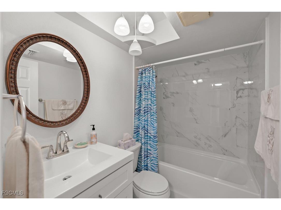 5705 Foxlake Drive #4 North Fort Myers FL 33917 2025003557 image29