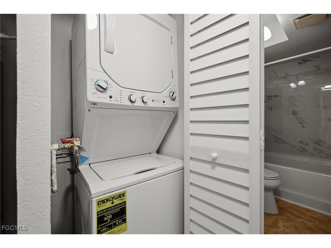 5705 Foxlake Drive #4 North Fort Myers FL 33917 2025003557 image30