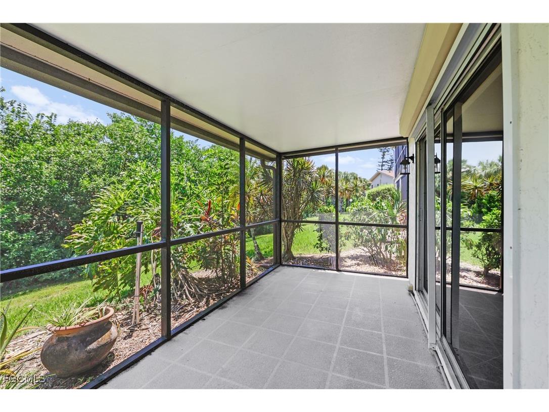 5705 Foxlake Drive #4 North Fort Myers FL 33917 2025003557 image33