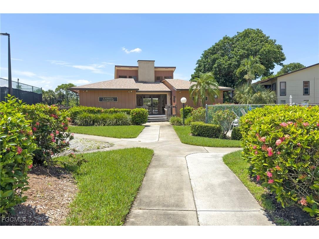 5705 Foxlake Drive #4 North Fort Myers FL 33917 2025003557 image36