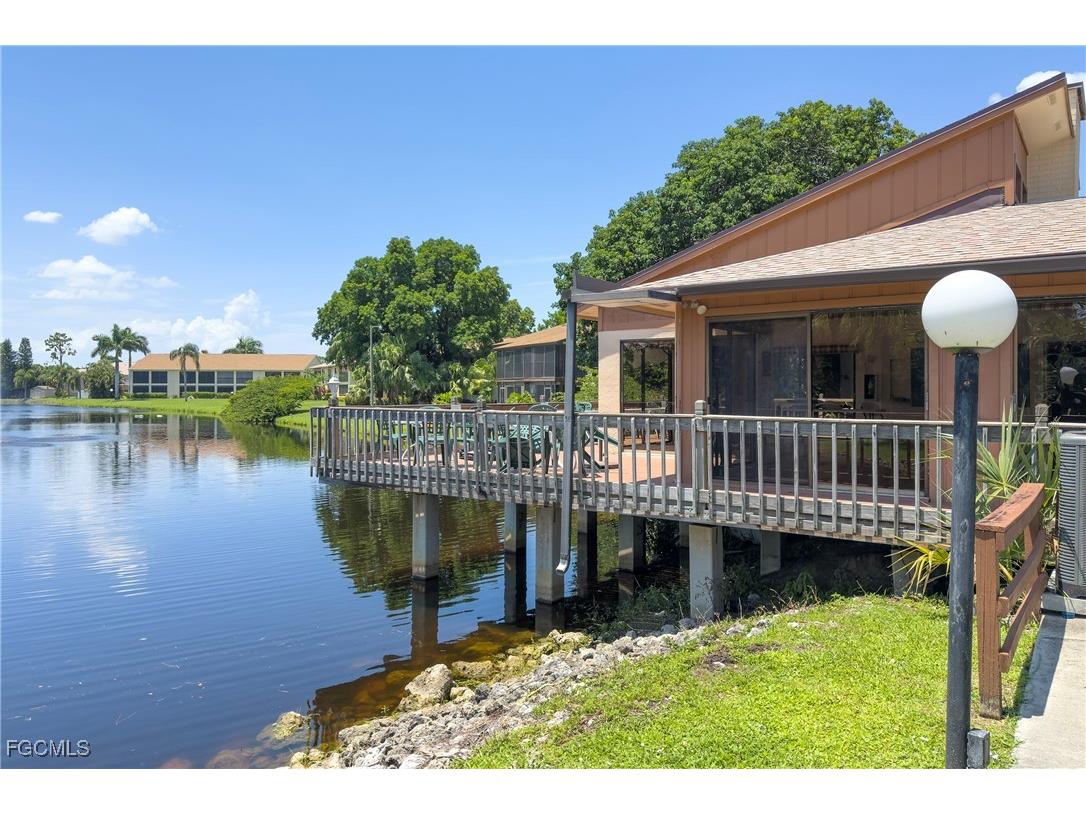 5705 Foxlake Drive #4 North Fort Myers FL 33917 2025003557 image4