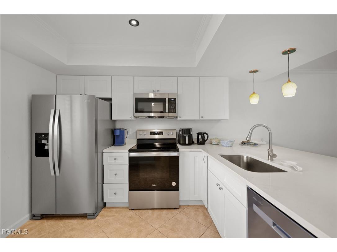 5705 Foxlake Drive #4 North Fort Myers FL 33917 2025003557 image8
