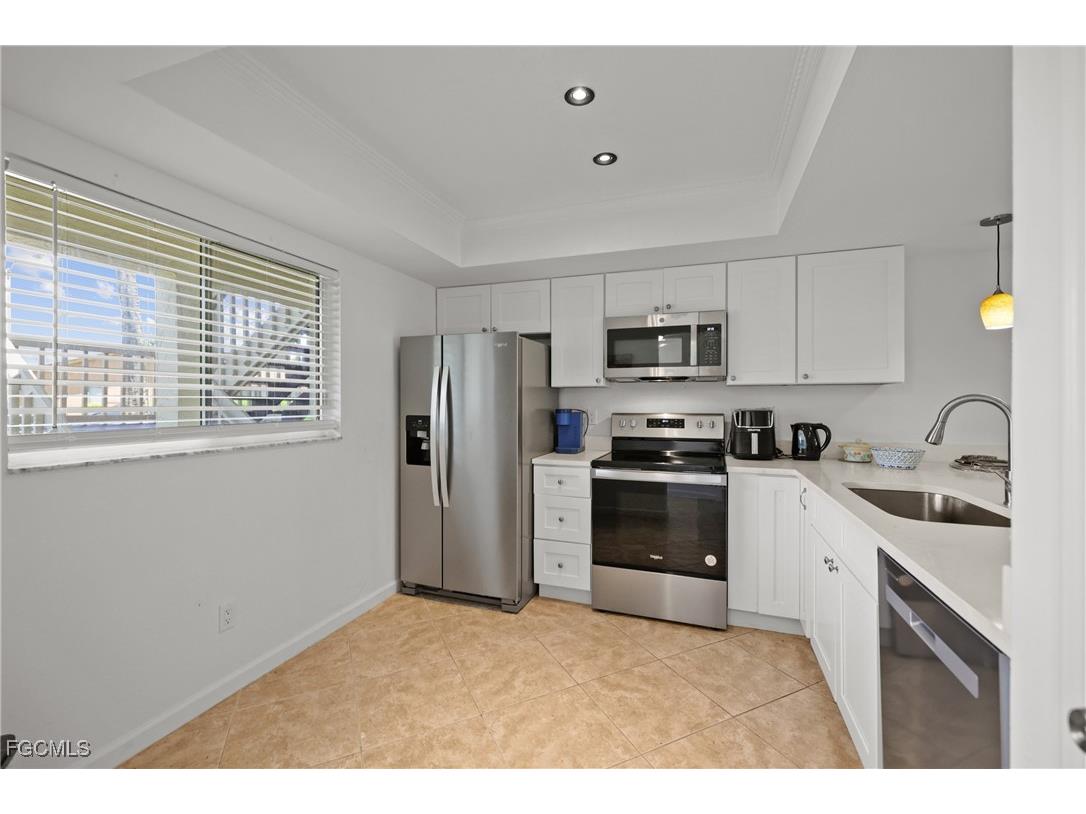 5705 Foxlake Drive #4 North Fort Myers FL 33917 2025003557 image9