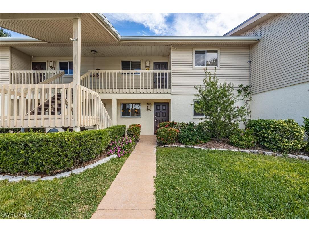 5705 Foxlake Drive #4 North Fort Myers FL 33917 223087906 image1