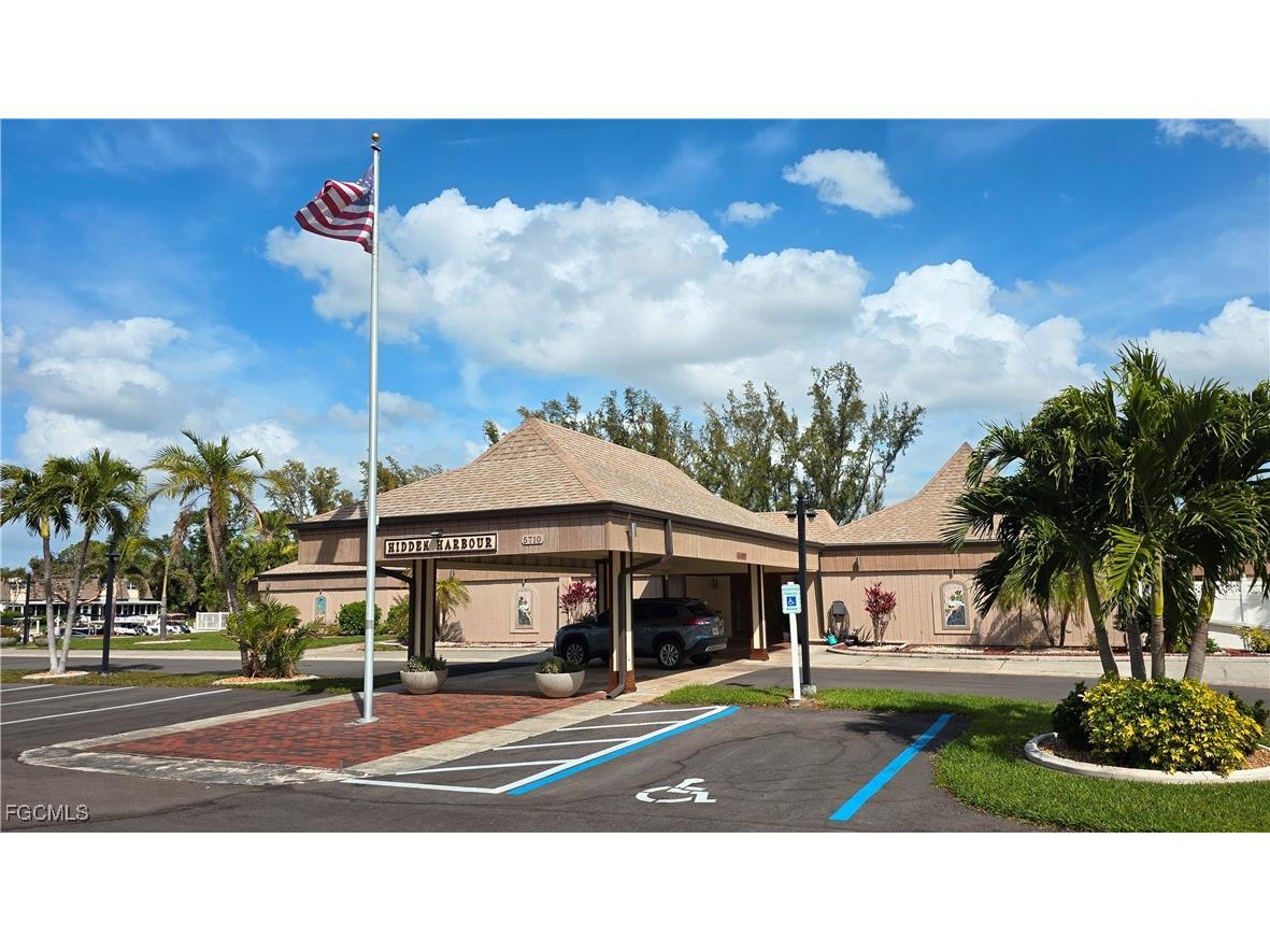 5705 Harbour Club Road Fort Myers FL 33919 2025009372 image32