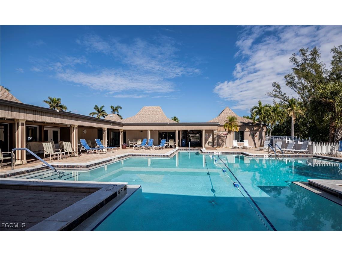 5705 Harbour Club Road Fort Myers FL 33919 2025009372 image36