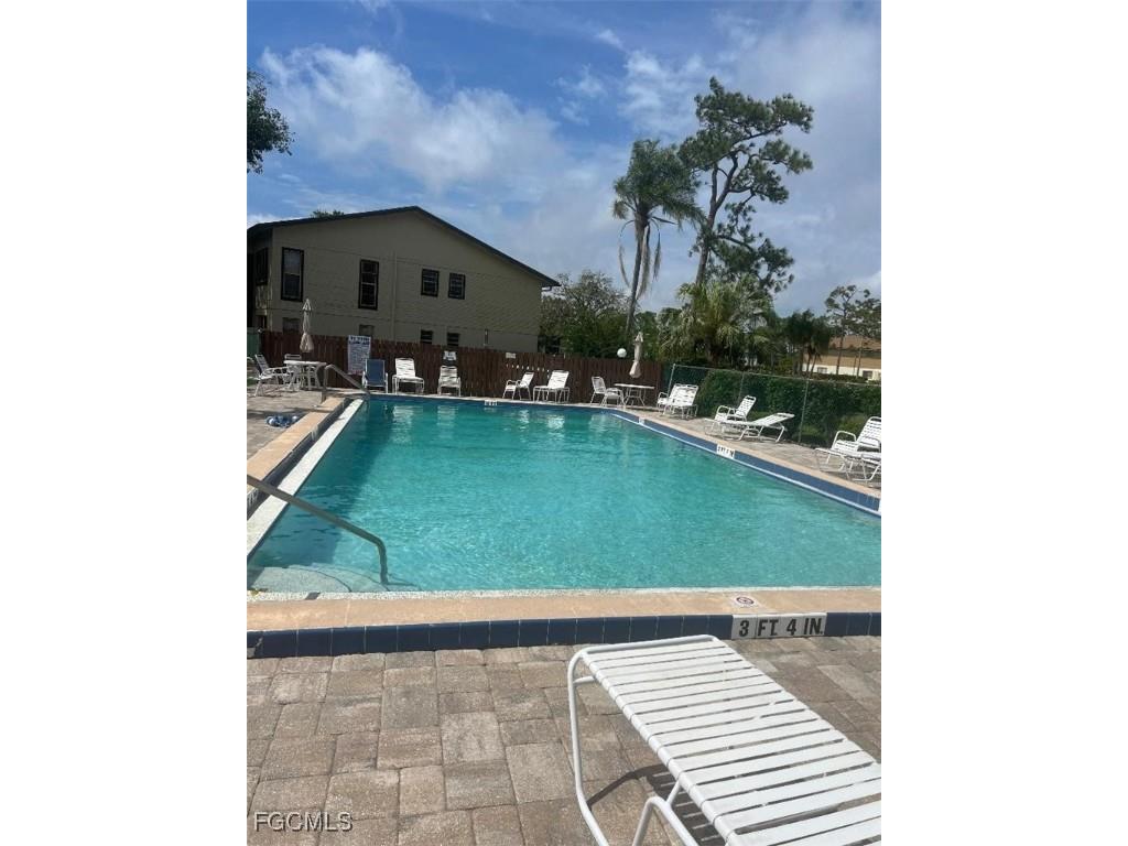 5707 Foxlake Drive #2 North Fort Myers FL 33917 2025004583 image2