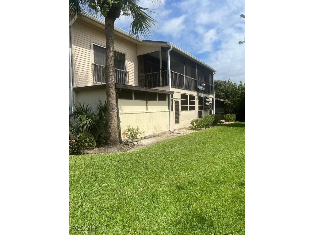 5707 Foxlake Drive #2 North Fort Myers FL 33917 2025004583 image3