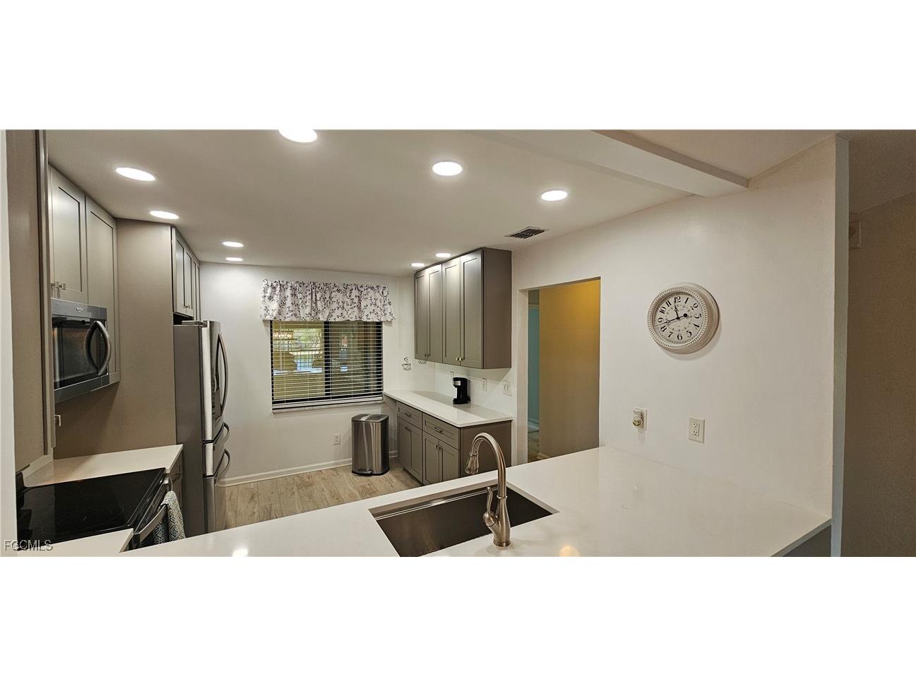 5708 Deauville Circle #J301 Naples FL 34112 2025019277 image19