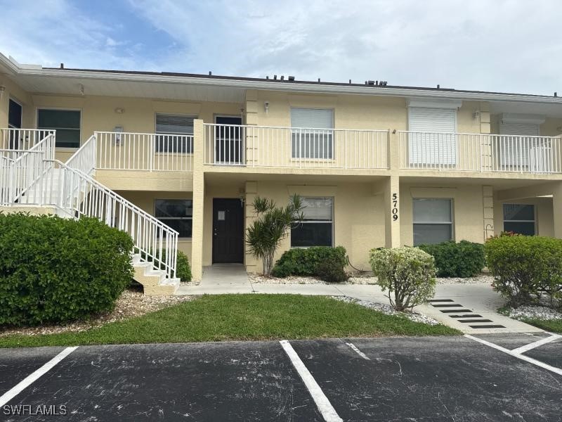 5709 Foxlake Drive #APT 2 North Fort Myers FL 33917 225067721 image1