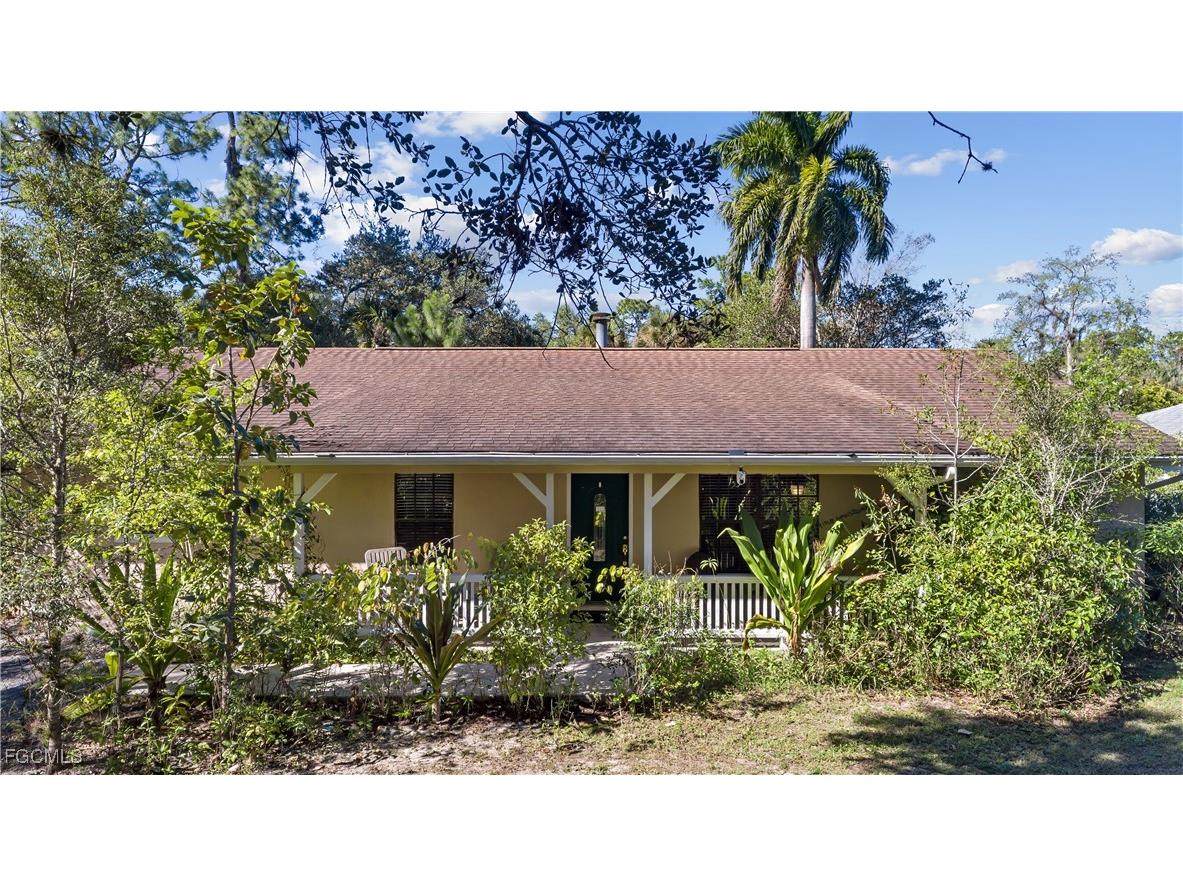 571 2nd Street SE Naples FL 34117 2026004541 image1