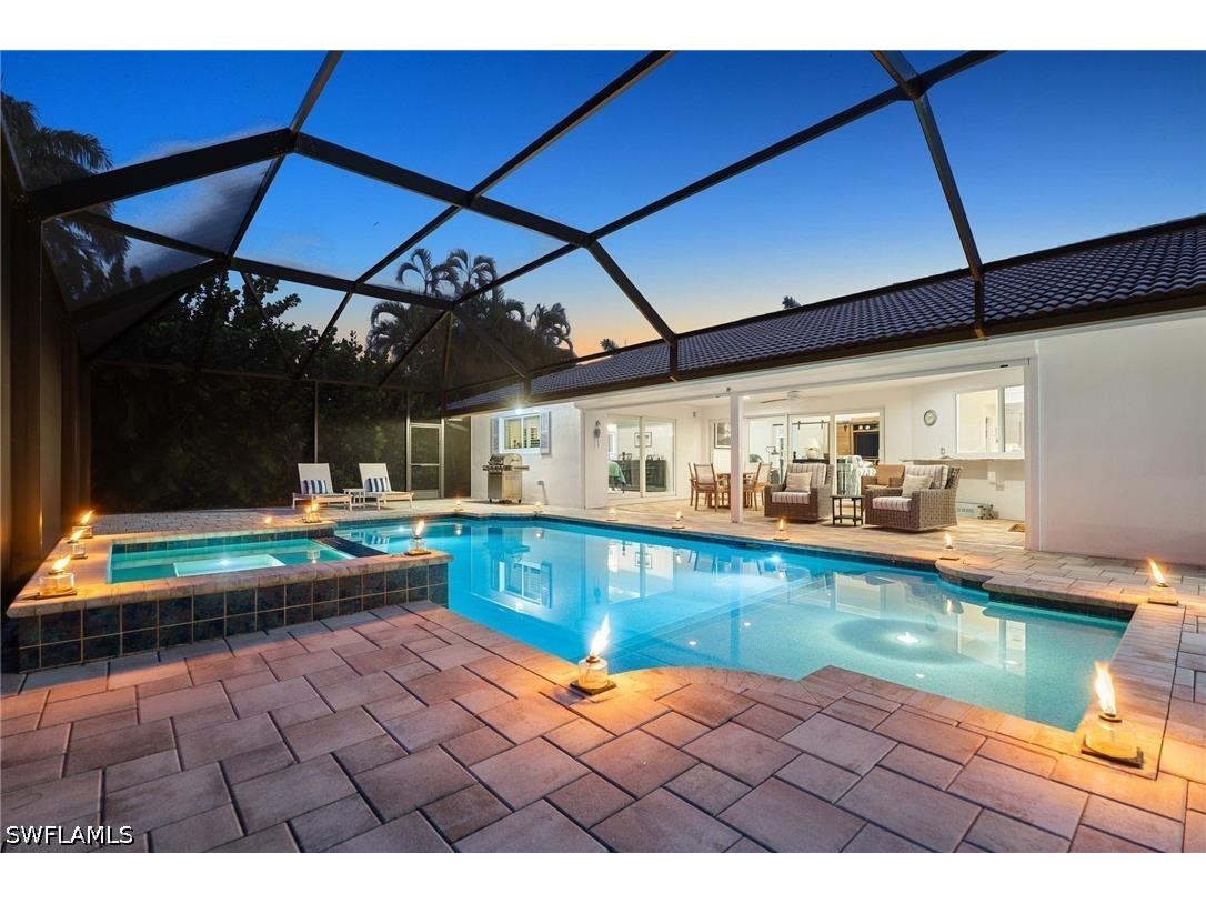571 Neapolitan Lane Naples FL 34103 226021040 image1
