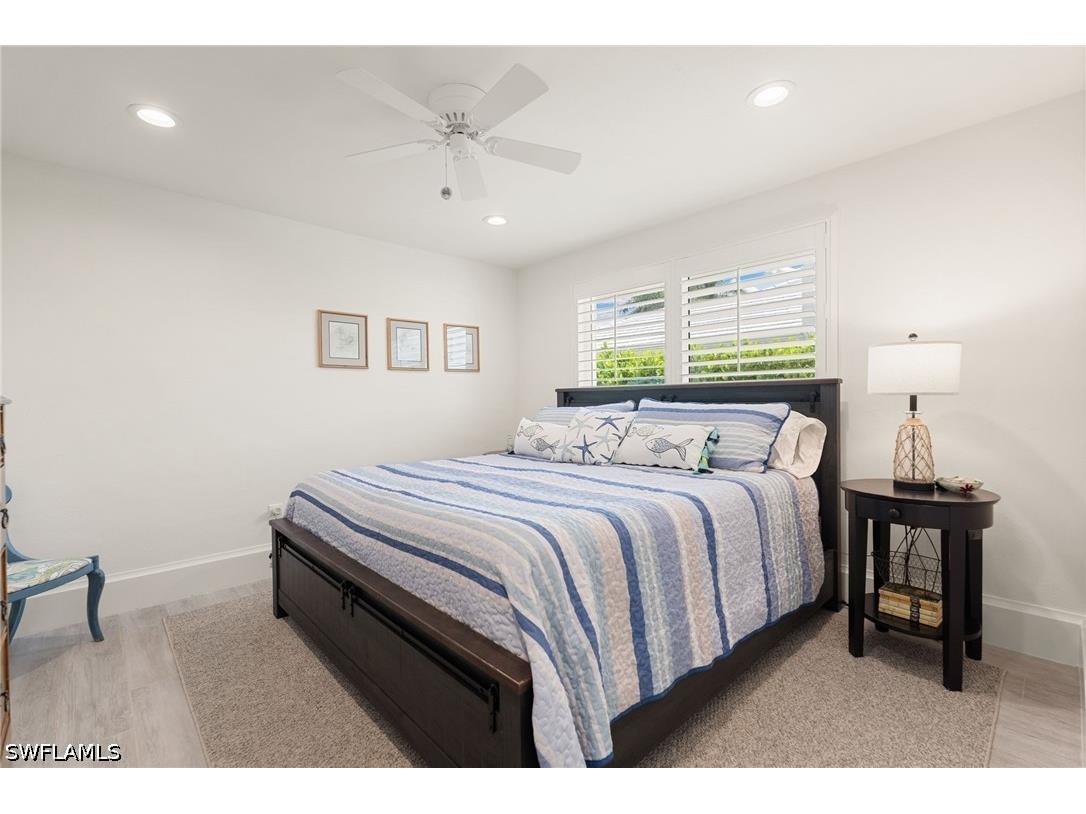 571 Neapolitan Lane Naples FL 34103 226021040 image10