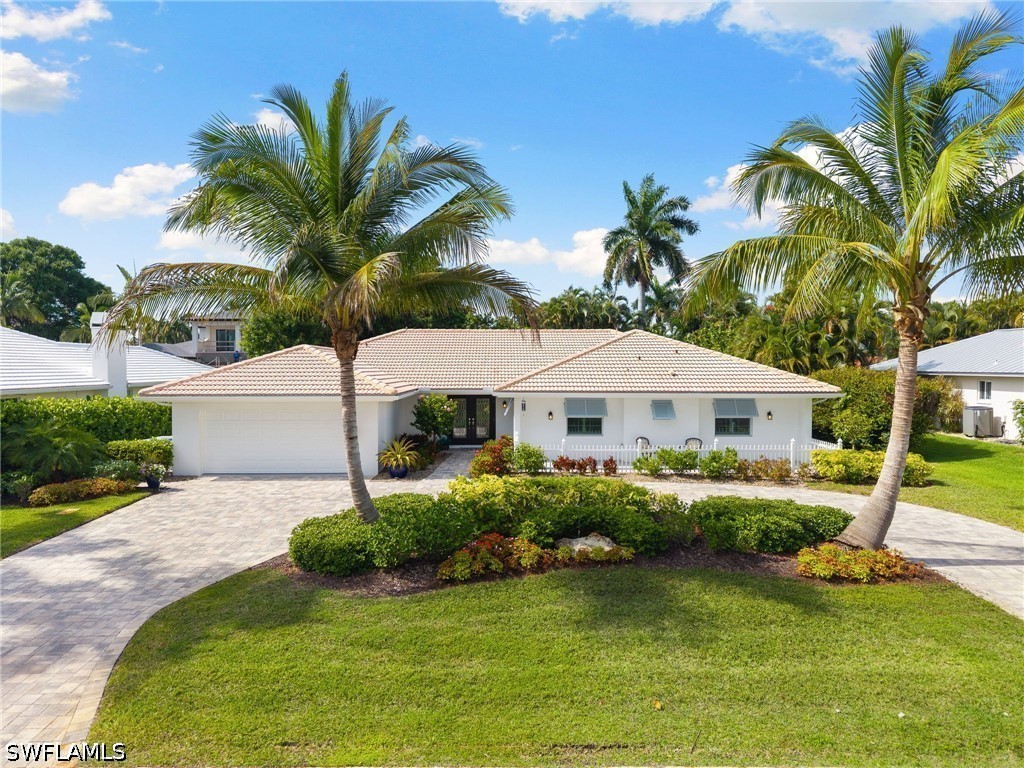 571 Neapolitan Lane Naples FL 34103 226021040 image16