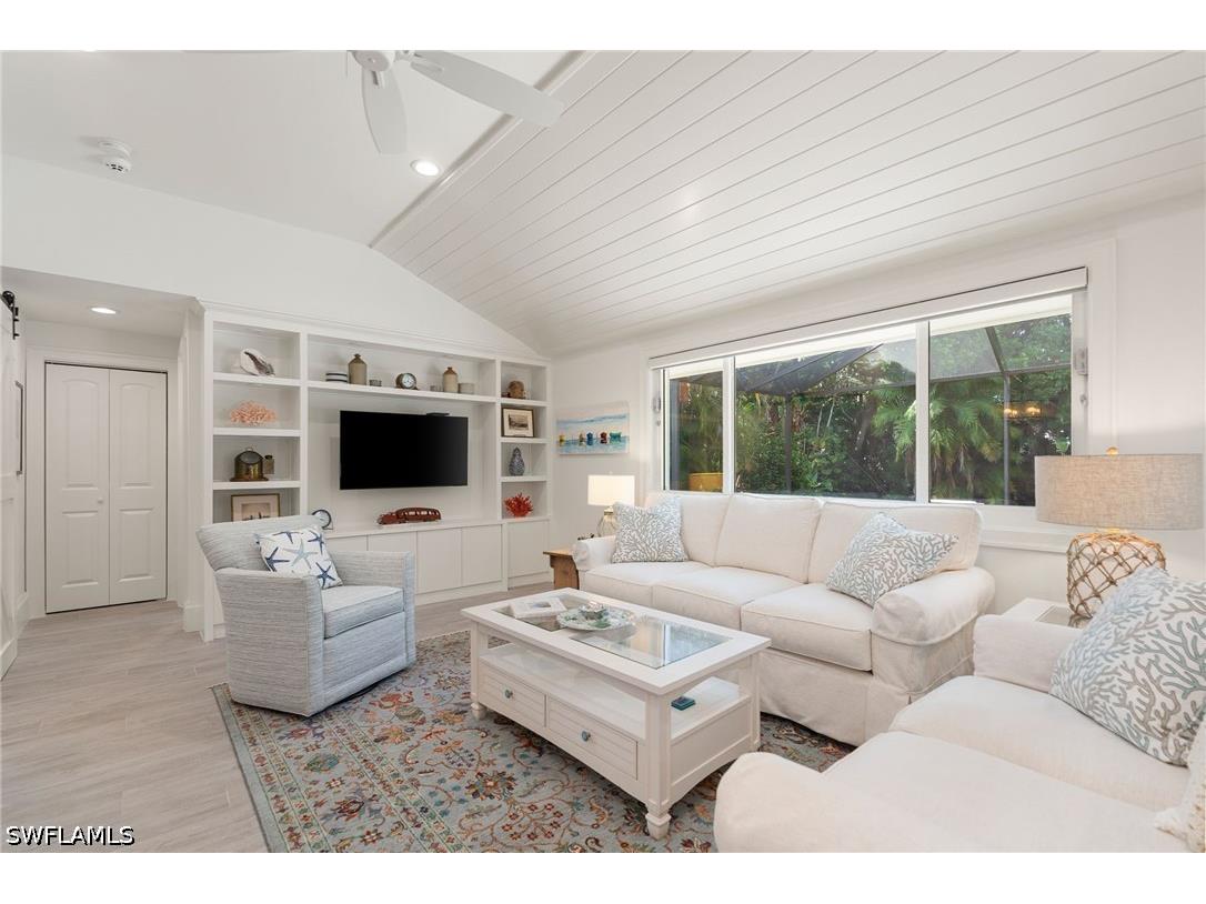 571 Neapolitan Lane Naples FL 34103 226021040 image6