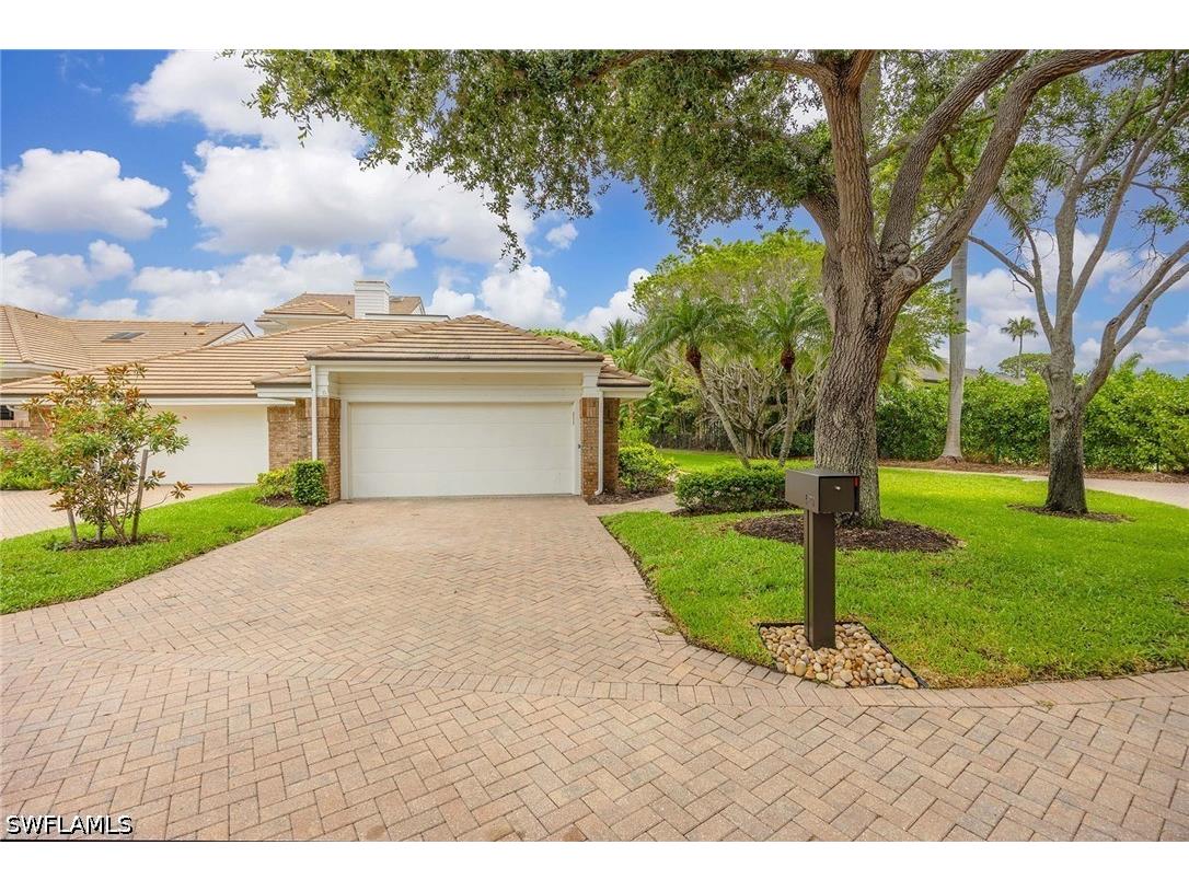 571 Park Shore Drive #G6 Naples FL 34103 226022543 image1
