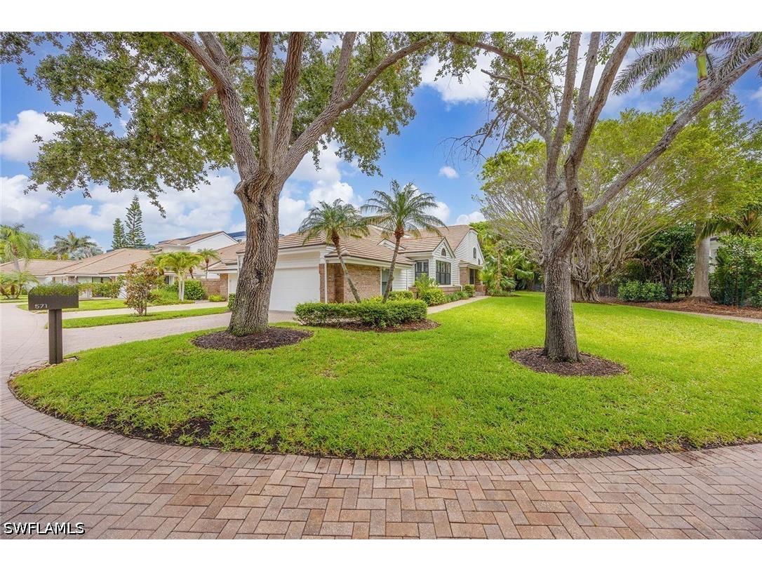 571 Park Shore Drive #G6 Naples FL 34103 226022543 image2