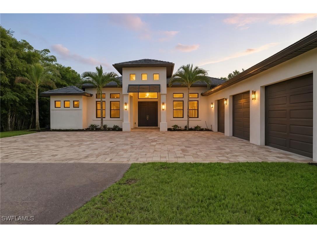 5710 Spanish Oaks Lane Naples FL 34119 225078338 image1