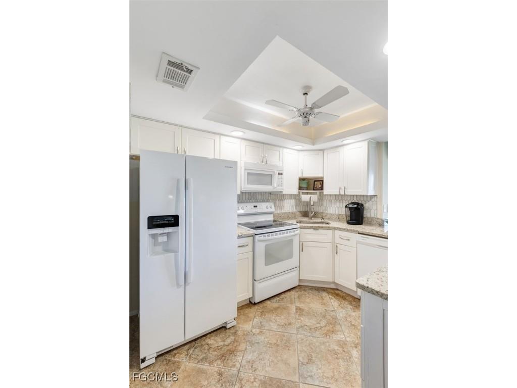 5710 Trailwinds Drive #525 Fort Myers FL 33907 2025010174 image10