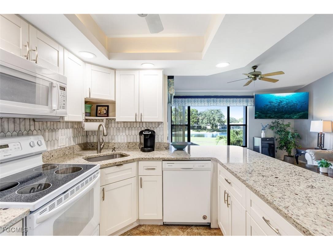 5710 Trailwinds Drive #525 Fort Myers FL 33907 2025010174 image11