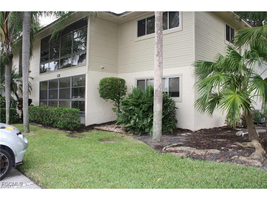 5713 Foxlake Drive #4 North Fort Myers FL 33917 2025021429 image1