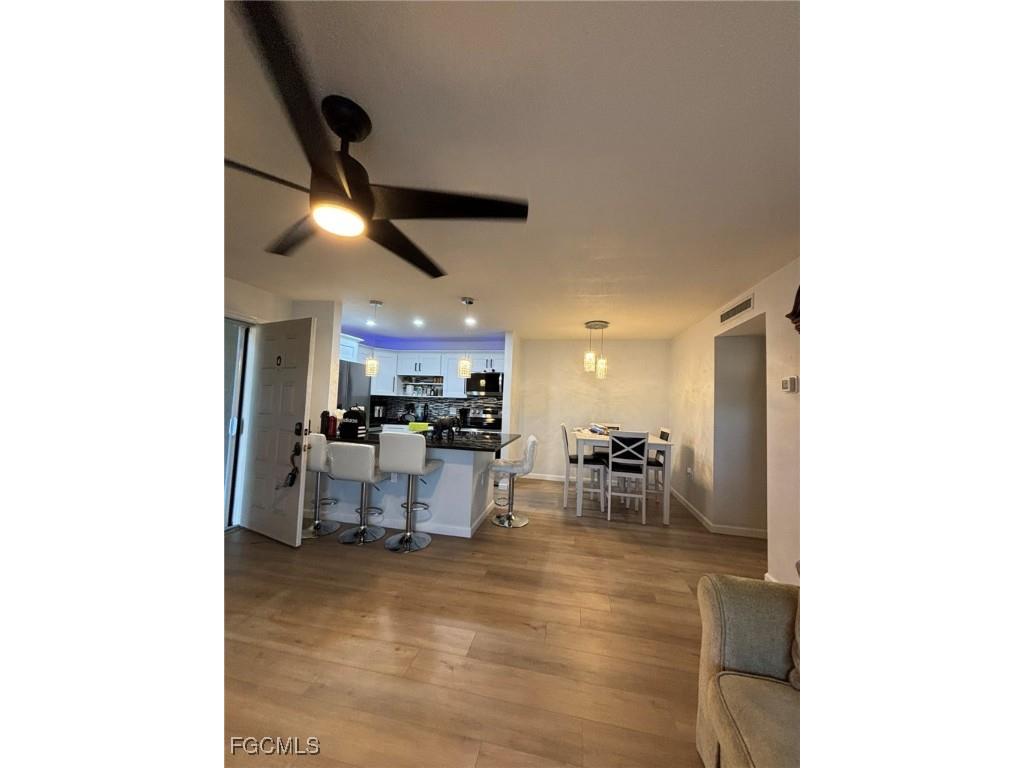 5713 Foxlake Drive #4 North Fort Myers FL 33917 2025021429 image3