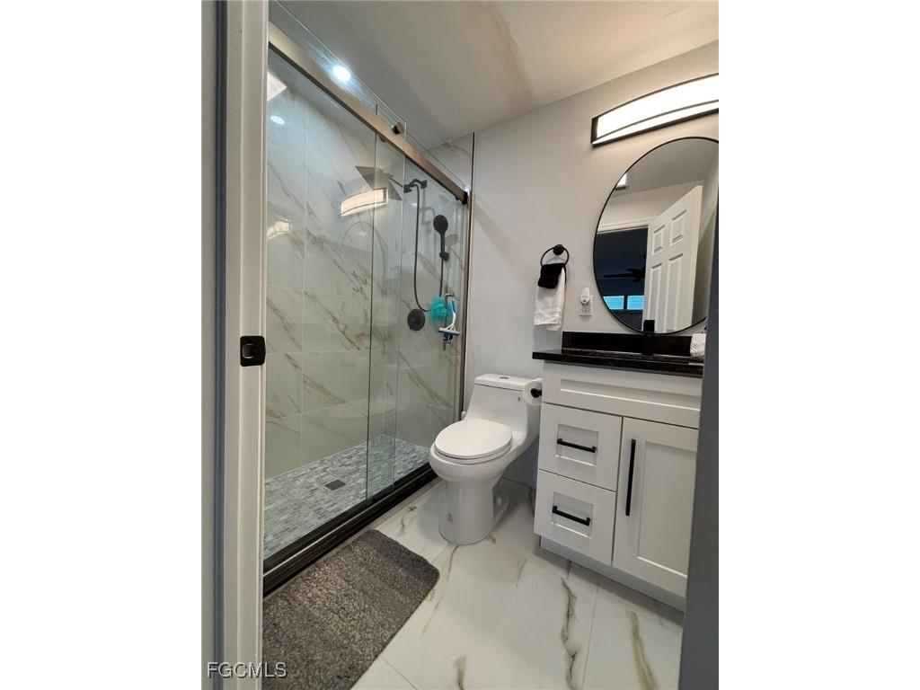 5713 Foxlake Drive #4 North Fort Myers FL 33917 2025021429 image6