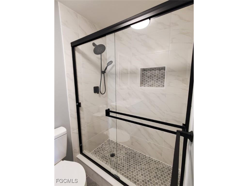 5713 Foxlake Drive #5 North Fort Myers FL 33917 2025024254 image12