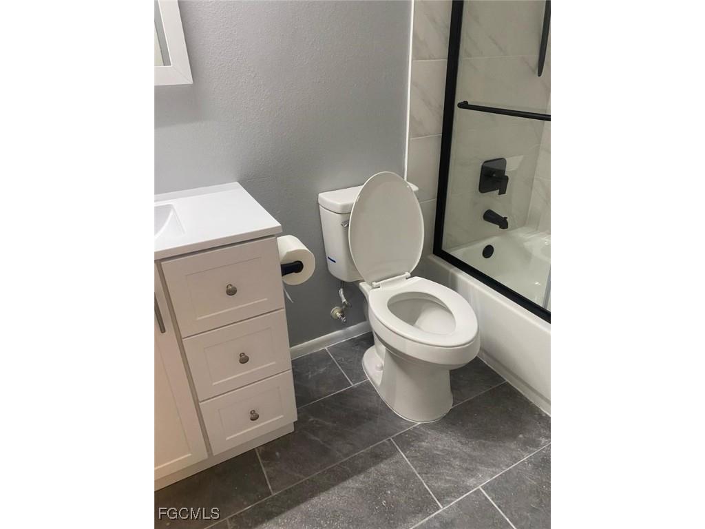 5713 Foxlake Drive #5 North Fort Myers FL 33917 2025024254 image16