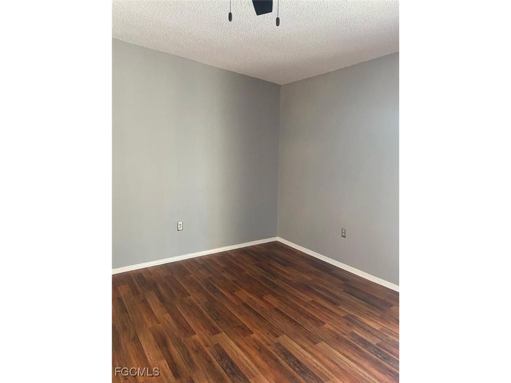 5713 Foxlake Drive #5 North Fort Myers FL 33917 2025024254 image32