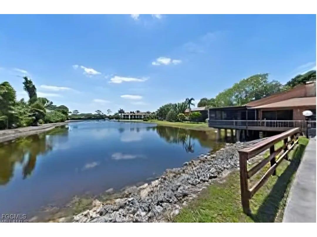 5713 Foxlake Drive #5 North Fort Myers FL 33917 2025024254 image36