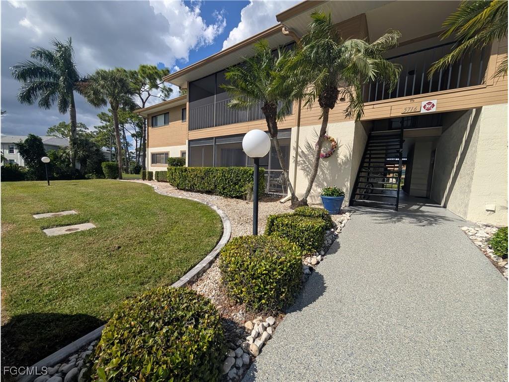 5716 Foxlake Drive #1 North Fort Myers FL 33917 2025016374 image1