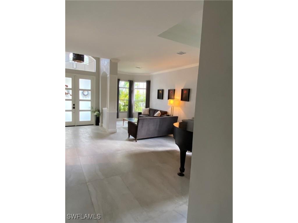 5717 Lago Villaggio Way Naples FL 34104 225058685 image1