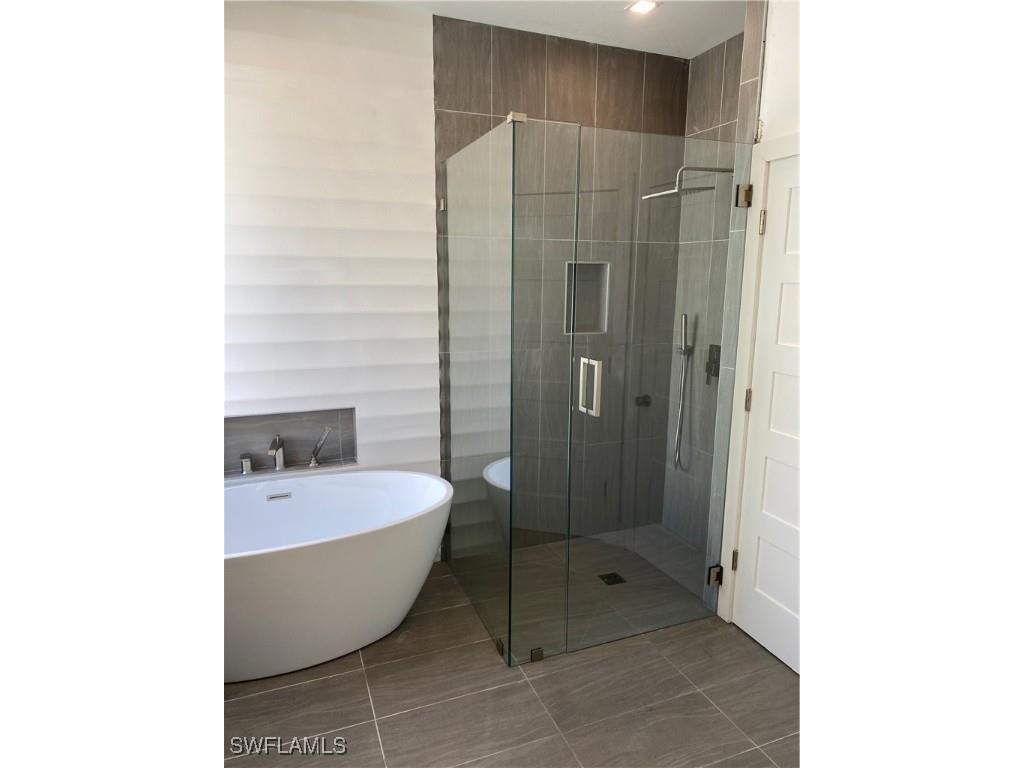 5717 Lago Villaggio Way Naples FL 34104 225058685 image10