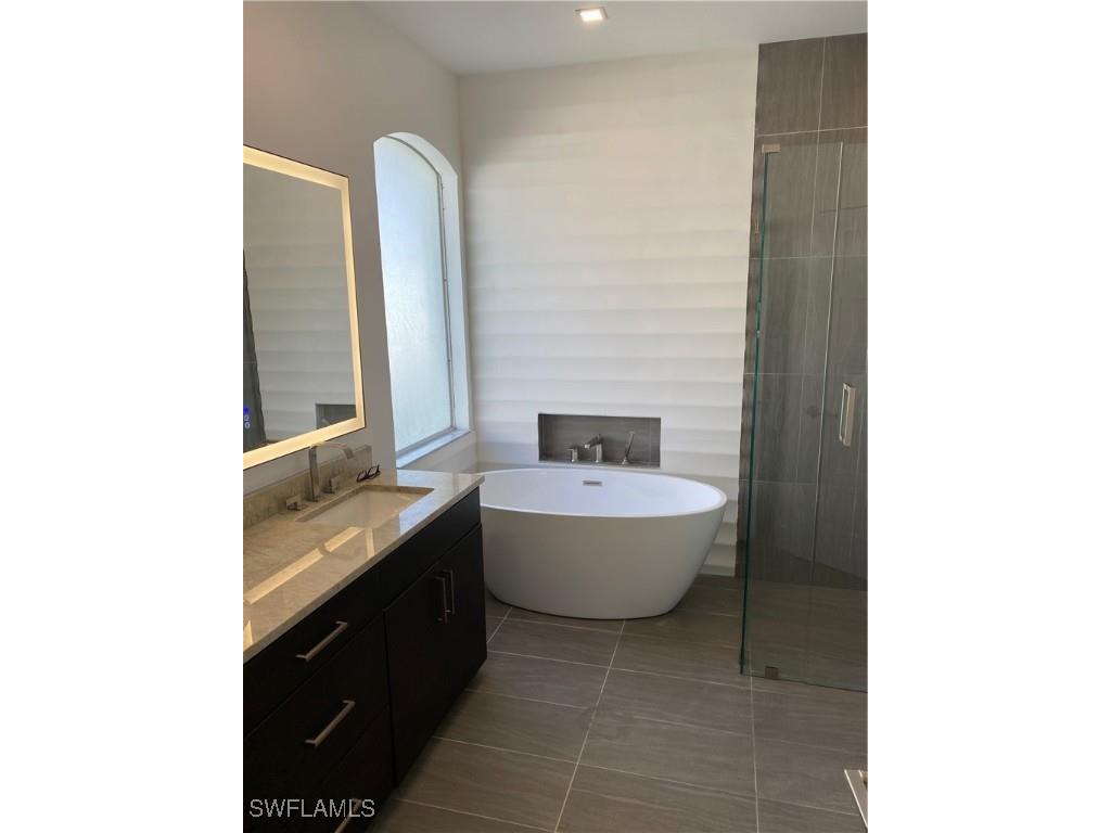 5717 Lago Villaggio Way Naples FL 34104 225058685 image11