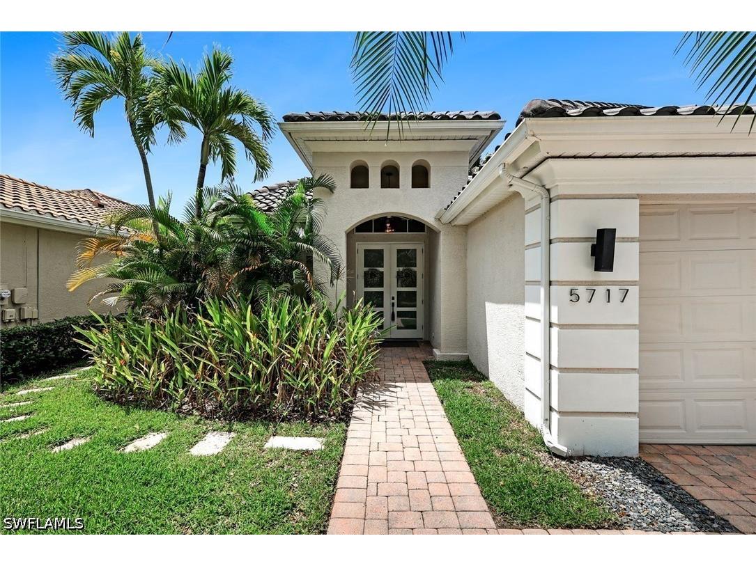 5717 Lago Villaggio Way Naples FL 34104 226014191 image2