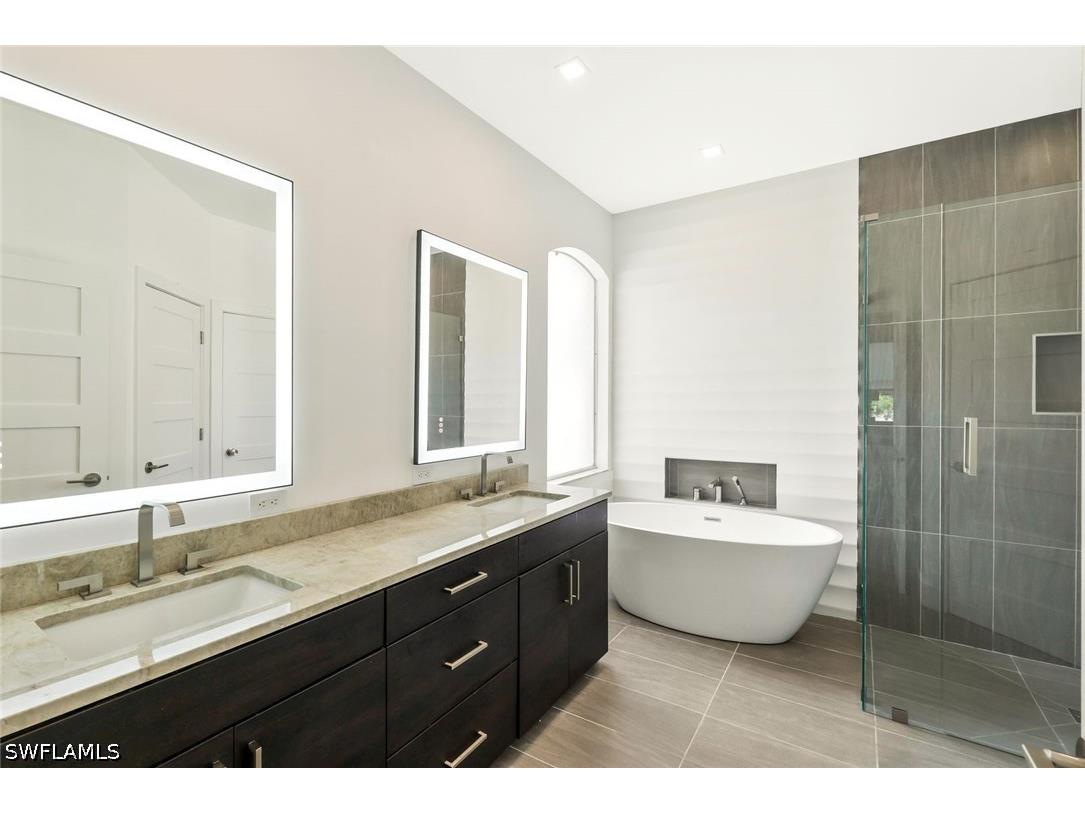 5717 Lago Villaggio Way Naples FL 34104 226014191 image23