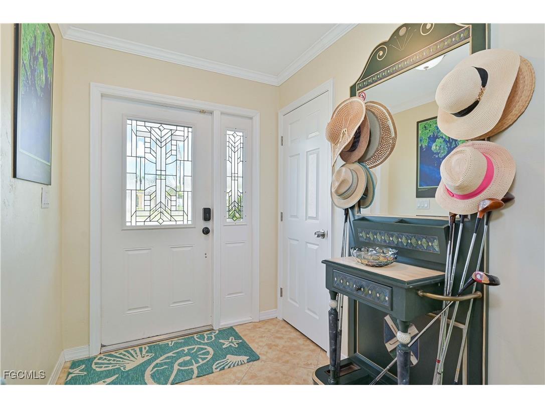 572 105th Avenue N Naples FL 34108 2025017985 image10