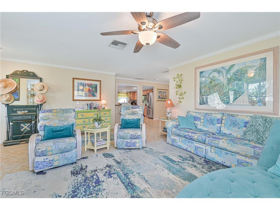 572 105th Avenue N Naples FL 34108 2025017985 image13