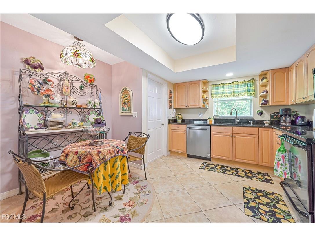 572 105th Avenue N Naples FL 34108 2025017985 image17