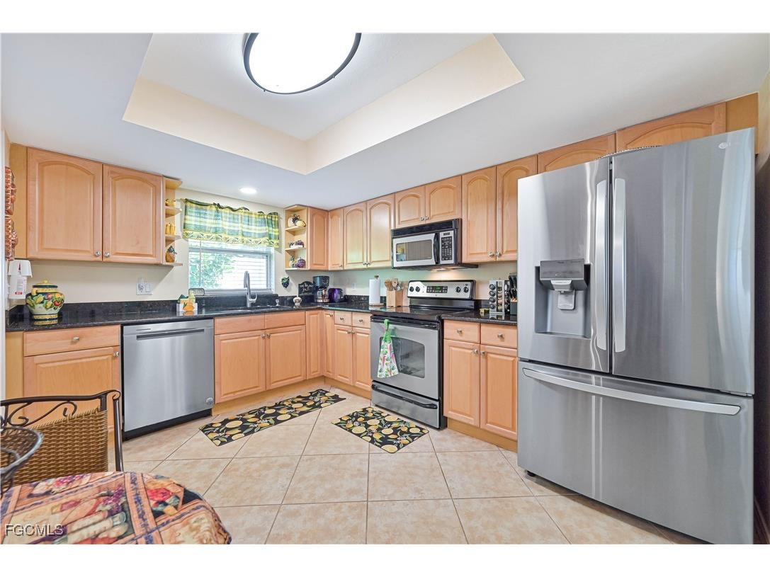 572 105th Avenue N Naples FL 34108 2025017985 image18