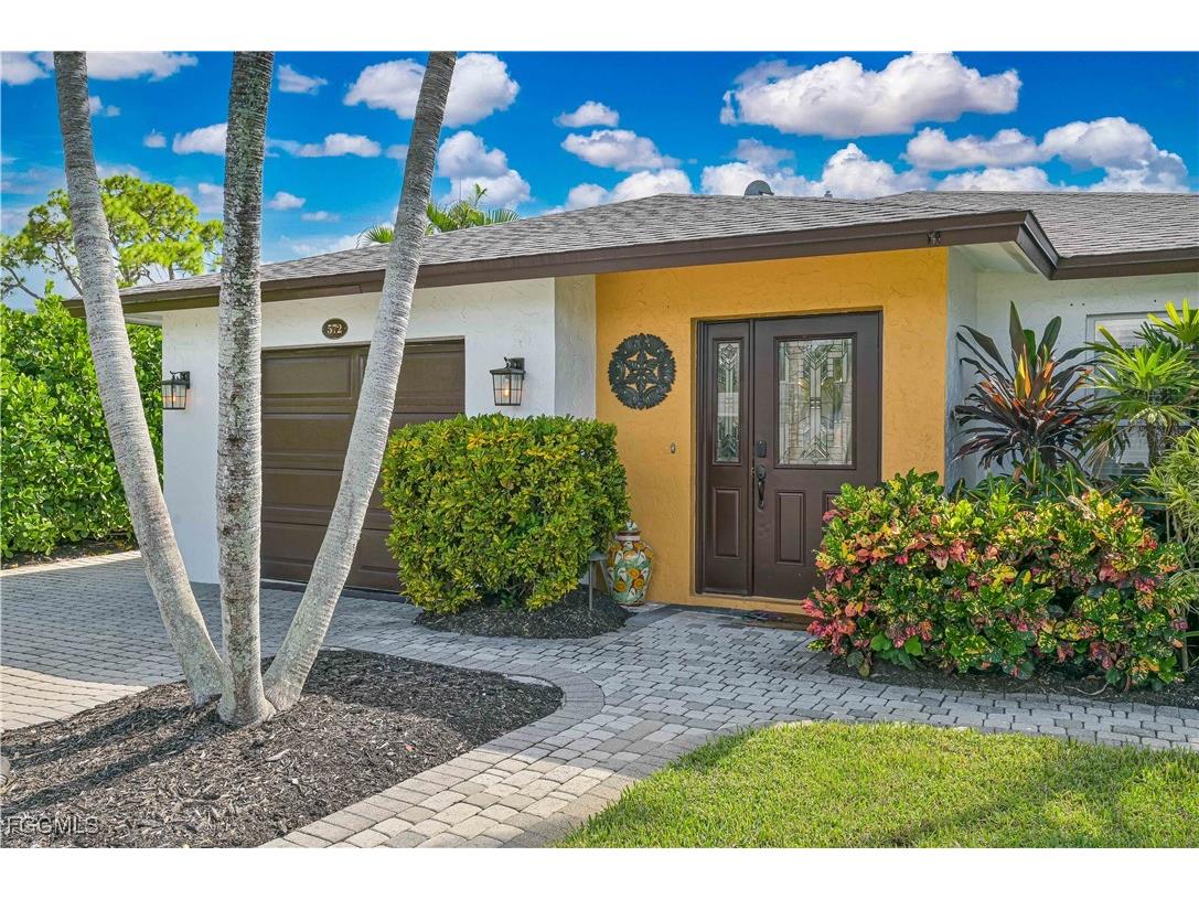 572 105th Avenue N Naples FL 34108 2025017985 image4