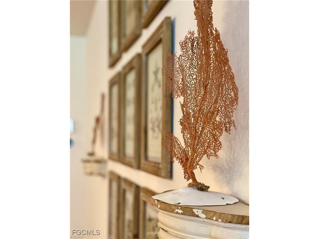 572 11th Avenue S #2 Naples FL 34102 2025016394 image10