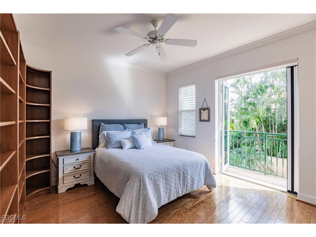 572 11th Avenue S #2 Naples FL 34102 2025016394 image11