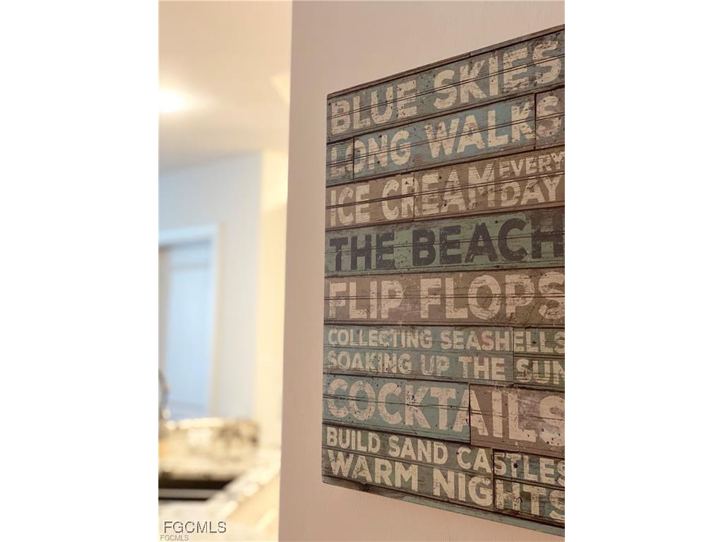 572 11th Avenue S #2 Naples FL 34102 2025016394 image14