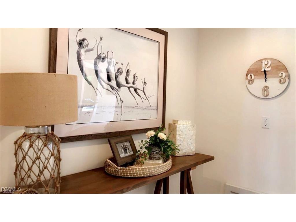 572 11th Avenue S #2 Naples FL 34102 2025016394 image18