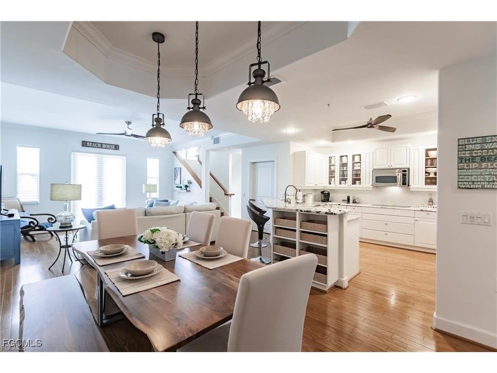 572 11th Avenue S #2 Naples FL 34102 2025016394 image2